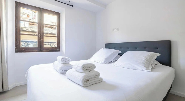 A/C Flat 1bdr/4p in the Heart of Cannes - Old Port, Забронировать Апартаменты/квартира Апартаменты Канн, рядом с Продуктовый рынок Forville Provencal, Апартаменты/квартира
