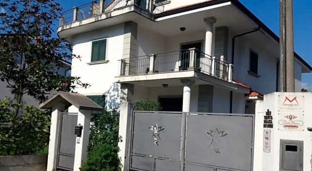 B&B TENUTA BIANCA, Забронировать Отель «постель и завтрак» Отели Ольвето-Читра с завтраком, Завтраки