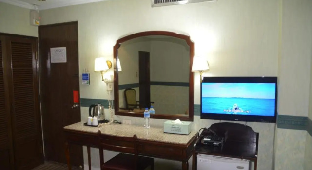 Трёхместный номер Standard Guang Haw Hotel