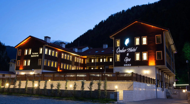 Uzungol Onder Hotel & Spa, Rezerwuj Ośrodek wypoczynkowy Hotele w Black Sea Region Turkey z wyżywieniem, Półpełne / Pełne wyżywienie