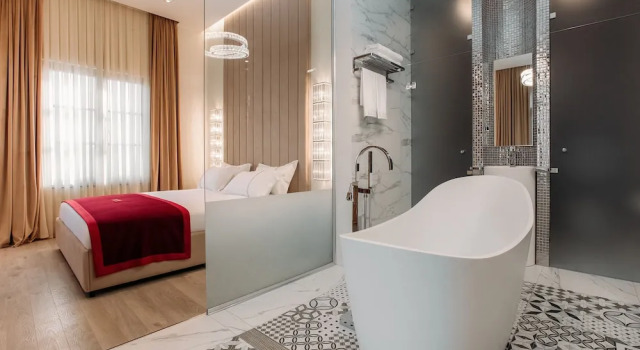 Люкс Presidential с видом на город LETO Boutique Hotel Zugdidi