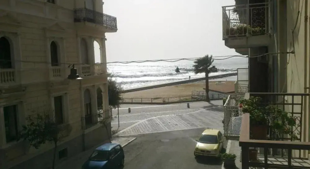 Ilarie, Varaa Hotelli Crotone Calabria