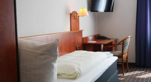 Трёхместный номер Business Hotel Zeil