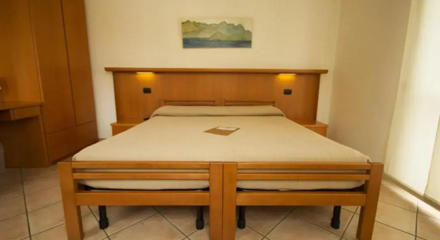 Двухместный номер Standard Albergo Lario