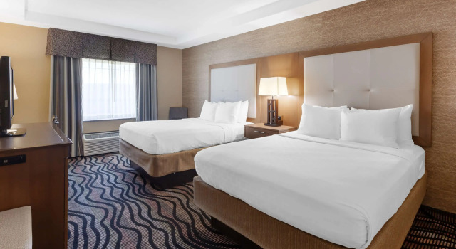 Четырёхместный номер Standard Best Western Summit Inn