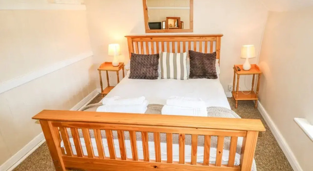 Hill Farm Cottage, Book Landbrugsophold Hoteller i Freshwater med parkering, Parkering