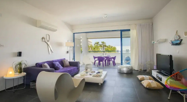Appartamento 2 camere con balcone e con vista sulla piscina Aster Suite in Protaras