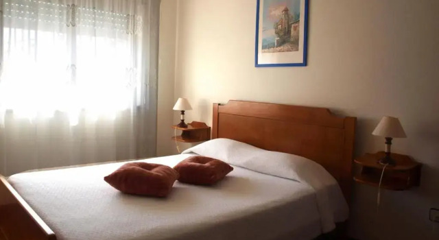 Hotel Marazul, Rezervați Hotel Hoteluri în Peniche cu parcare, Parcare