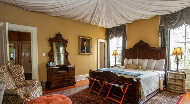 Номер Luxury Eliza Thompson House, Historic Inns of Savannah Collection