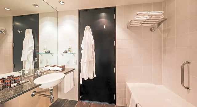 Люкс Premium SkyCity Hotel Auckland