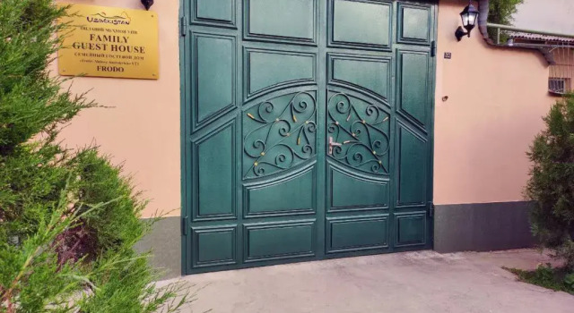 Коттедж с 2 комнатами FRОDО - Cozy as a home. 2 floors, 2 bedrooms, large guest room, 1 bathroom