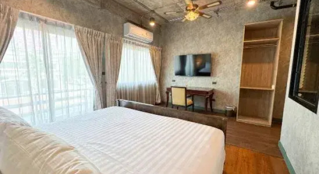 Люкс с 3 комнатами Nara Suite Residence Bangkok
