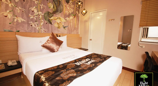 8 Mango Hotel