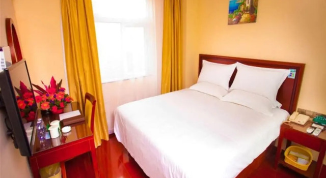 Двухместный номер GreenTree Inn Foshan Longjiang Town North Fenghua Road Express Hotel