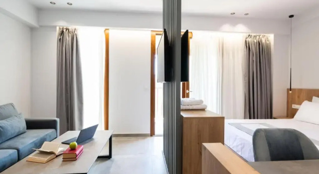 Полулюкс Neoma Luxury Residence