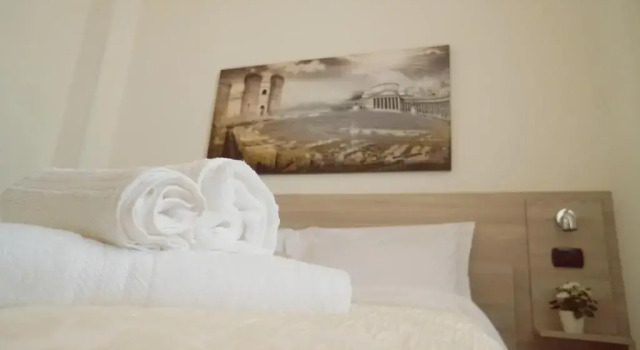 La Preziosa Apartment Duomo, Забронировать Апартаменты/квартира Апартаменты Неаполя, рядом с Accademia di Belle Arti di Napoli, Апартаменты/квартира