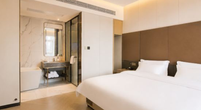 Люкс Deluxe Jinjiang Metropolo Hotel - Qingdao Xinduxin