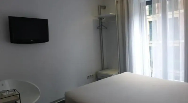Standard Twin room Mayerling Hotel