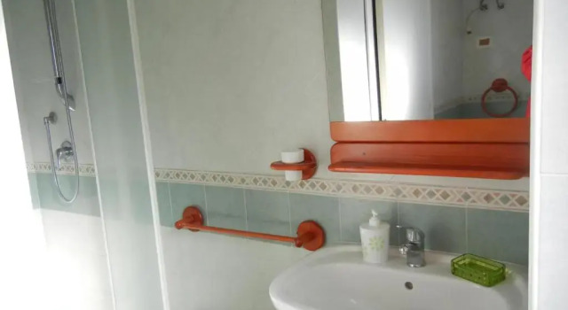 Четырёхместный номер Standard с видом на сад B&B Villa Evelina