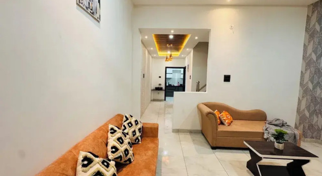 HE Azure 3BHK Bunglow Nr Apollo DB City