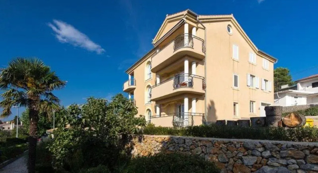 Marija F4 Apartment, Забронировать Апартаменты/квартира Отели Крка с парковкой, рядом с Krk Harbour, Парковка