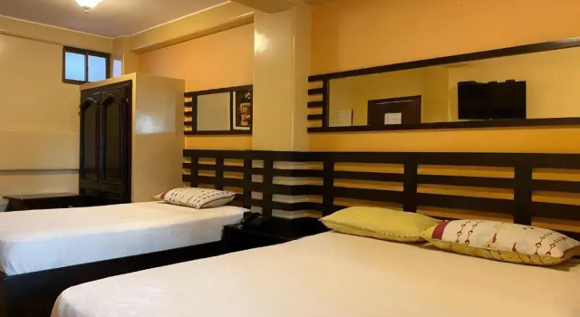 Трёхместный номер Standard Hostal Montesa