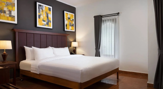 Brits Resort Lovina, Забронировать Отель Отели провинции Бали 4 звезды, 4*