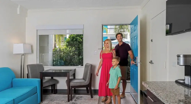 Люкс OASIS BAY SUITES, Tampa, Busch Gardens, USF