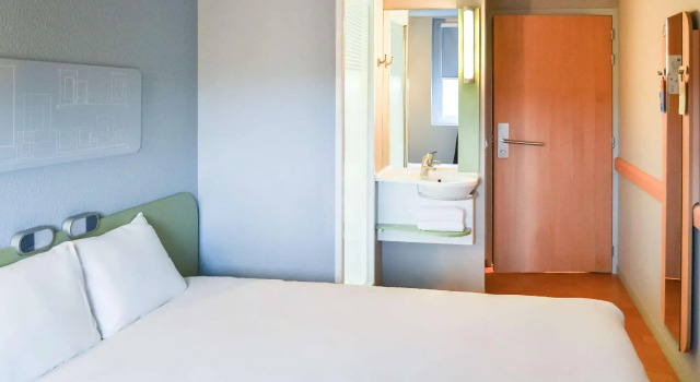 Двухместный номер Standard ibis budget Paris Porte de Vanves