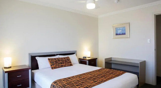 Апартаменты Executive Mandarin Motel