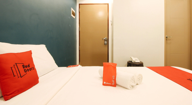 RedDoorz Plus @ San Marcelino Malate