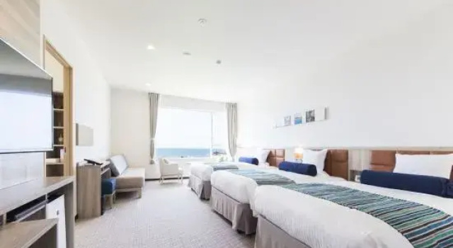 Трёхместный номер Standard с красивым видом из окна Shirahama Ocean Resort