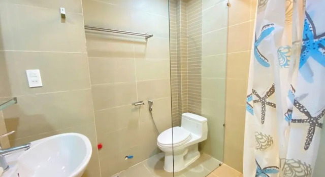Кровать в общем номере Saigon Authentic Hostel