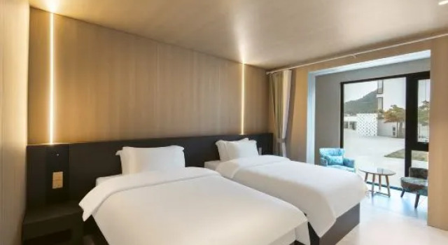 Люкс B&B HOTEL Elche