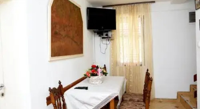 Apartments Villa Dobrota, Book Lejlighed Hoteller i Kotor Riviera med parkering, Parkering