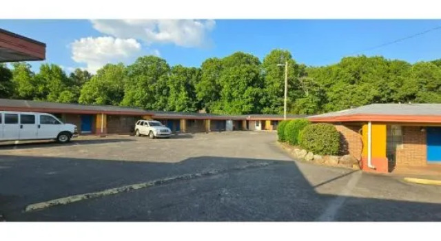 Lion Inn Albemarle by Hotel O Near US 52, Buchen Sie Hotel Albemarle North Carolina