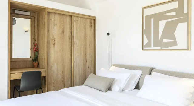 Nasta Intentional Living Mykonos