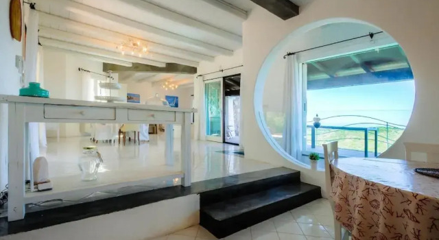 Villa Emmeline fronte mare 5 camere 6 bagni infinity pool WiFi per 12 persone