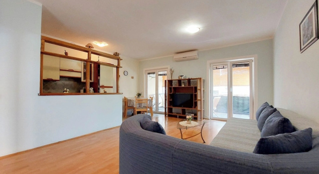 Apartments Baburic, Buchen Sie Ferienwohnung Hotels in Kvarner-Inseln mit Parkplatz, Parkplätze