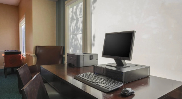 Residence Inn by Marriott Salinas Monterey, Забронировать Отель Отели Виноградников Монтерей 3 звезды, 3*