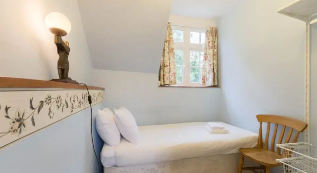 NEW Cosy 3 Bedroom Detached House West Finchley
