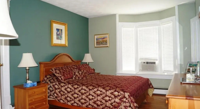La Maison Drew B&B, Réserver Chambre d'hôtes Hôtels tout compris à Magog, Tout compris