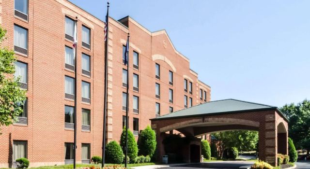 Номер Standard Comfort Suites Innsbrook - Short Pump