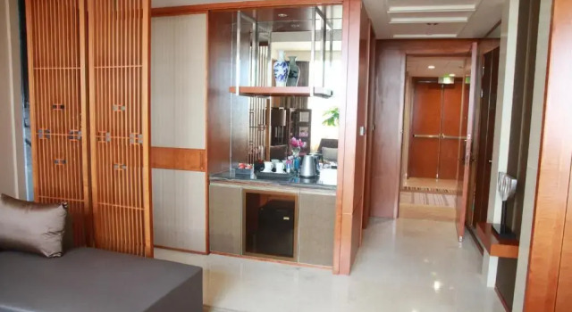 Двухместный номер Deluxe Chengdu Joyhub Air Hotel