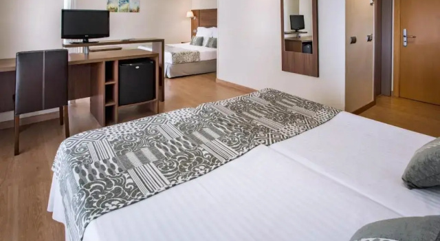 Номер Семейный Golden Acqua Salou