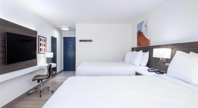 Spark by Hilton Clarion, Book Hotel Hoteller i Clarion med parkering, Parkering