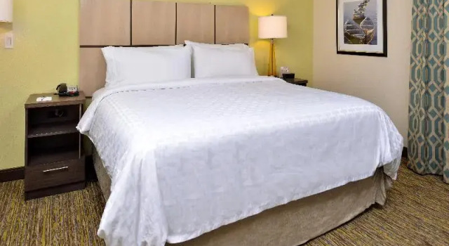 Студия Candlewood Suites - Lodi by IHG