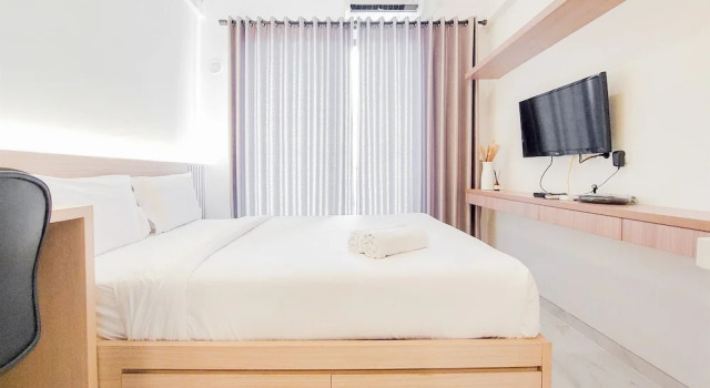 Studio Comfy Studio Room At 31St Floor Sky House Bsd Apartment