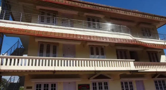 Трёхместный номер Deluxe с красивым видом из окна Cauvery Suites