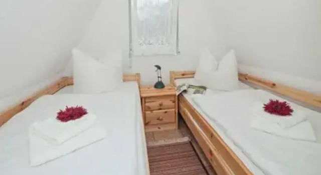 Reetdachhuette im Birkenhain, Book Hotel Trassenheide Usedom